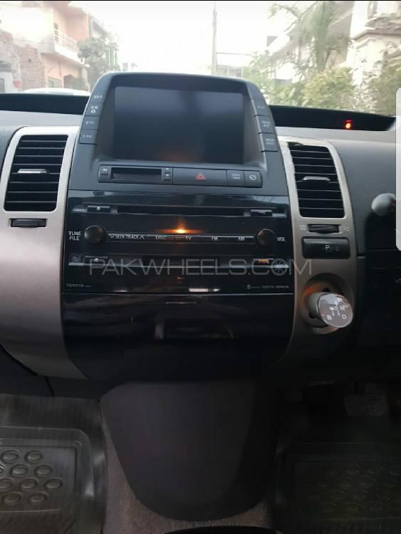 ٹویوٹا پریوس 2006 for Sale in سیالکوٹ ٹویوٹا پریوس 2006 for Sale in سیالکوٹ Image-15