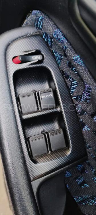 Honda Civic - 2000  Honda Civic - 2000  Image-6