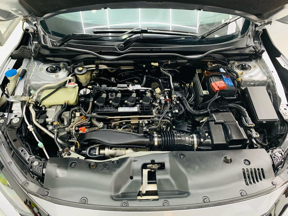 Honda Civic 2016 for Sale in Multan Image-1