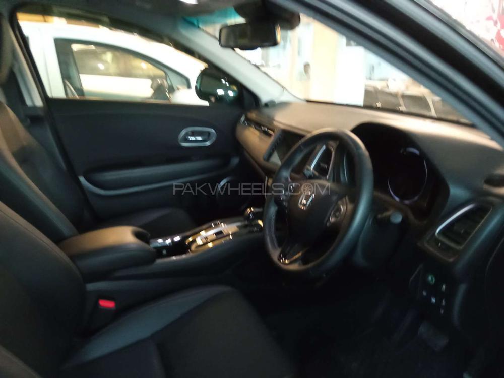 Honda Vezel 2019 for Sale in Rawalpindi Honda Vezel 2019 for Sale in Rawalpindi Image-6