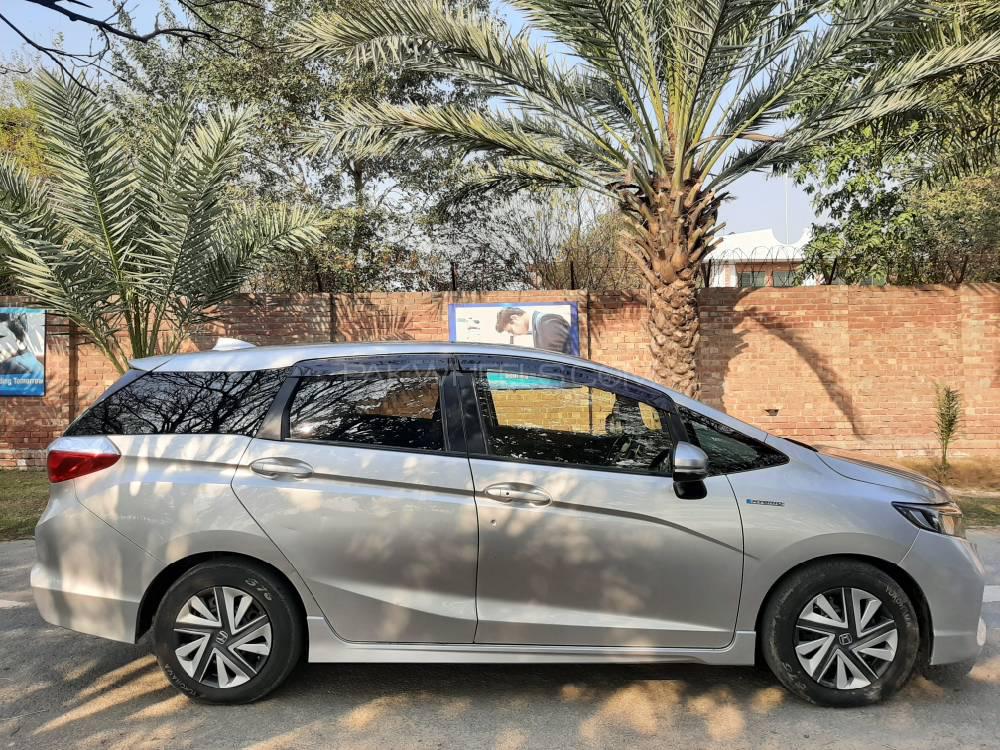 Honda Fit 2019 for Sale in Lahore Honda Fit 2019 for Sale in Lahore Image-6