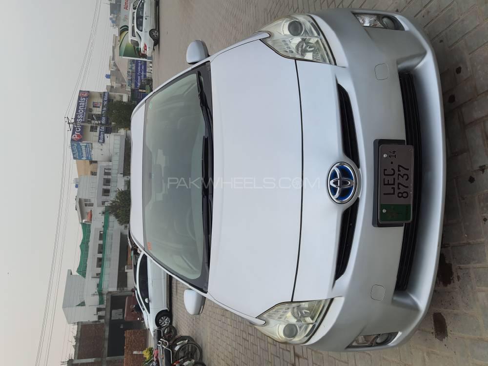 Toyota Prius 2010 for Sale in Lahore Toyota Prius 2010 for Sale in Lahore Image-2