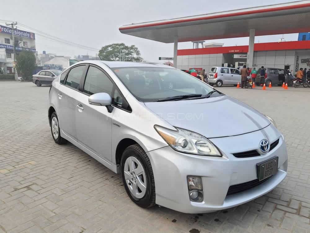Toyota Prius 2010 for Sale in Lahore Toyota Prius 2010 for Sale in Lahore Image-6