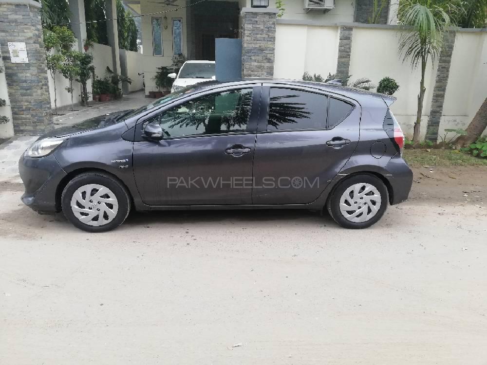 ٹویوٹا اکوا 2017 for Sale in لاہور ٹویوٹا اکوا 2017 for Sale in لاہور Image-4