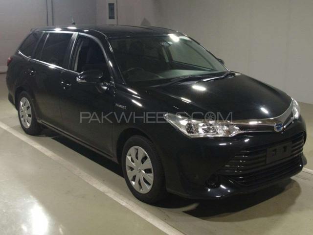 Toyota Corolla Fielder 2017 for Sale in Lahore Image-1