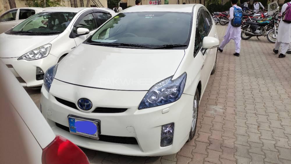 Toyota Prius 2011 for Sale in Swat Image-1