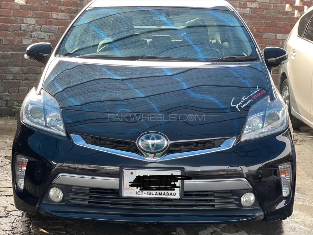 Toyota Prius 2013 for Sale in Lahore Image-1