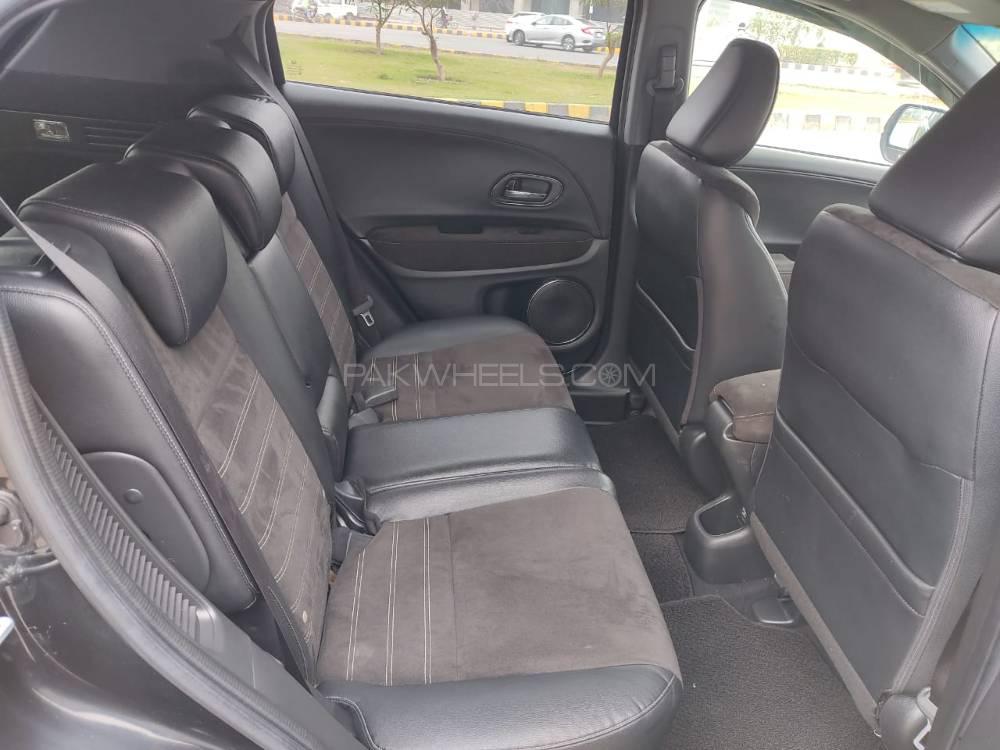 Honda Vezel 2017 for Sale in Lahore Honda Vezel 2017 for Sale in Lahore Image-6