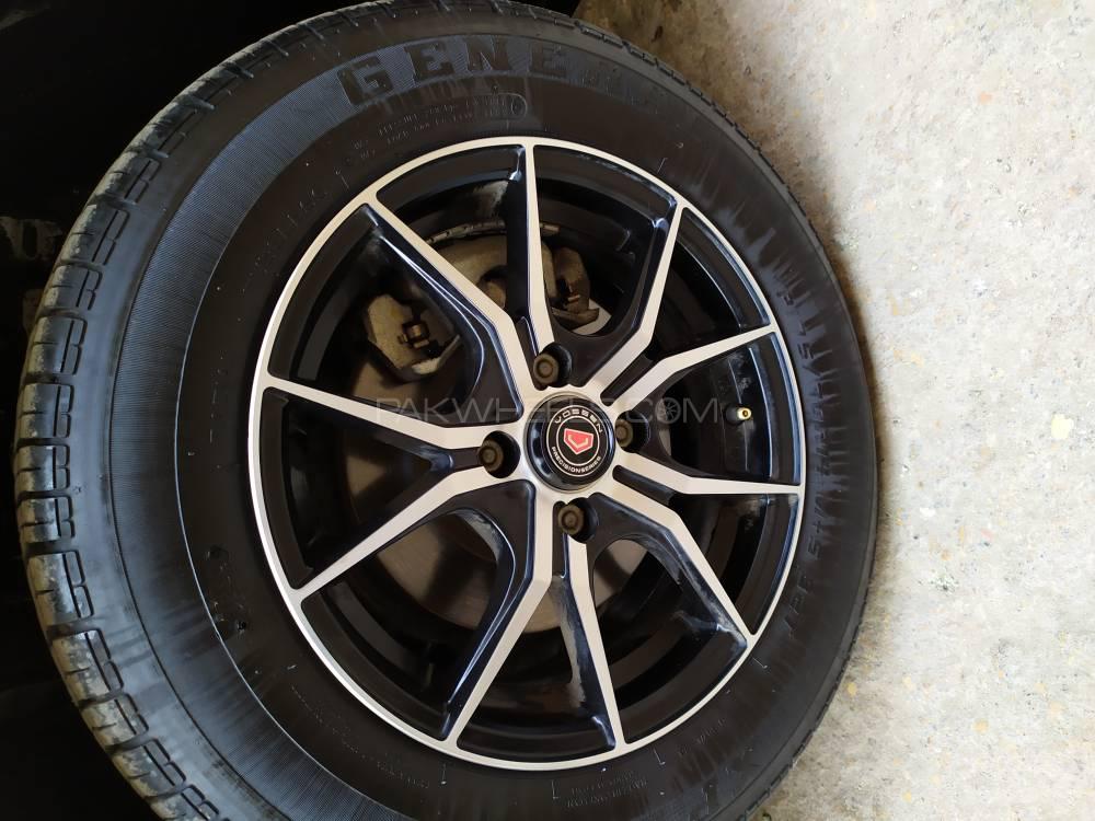 Toyota Vitz 2016 for Sale in Karachi Toyota Vitz 2016 for Sale in Karachi Image-17