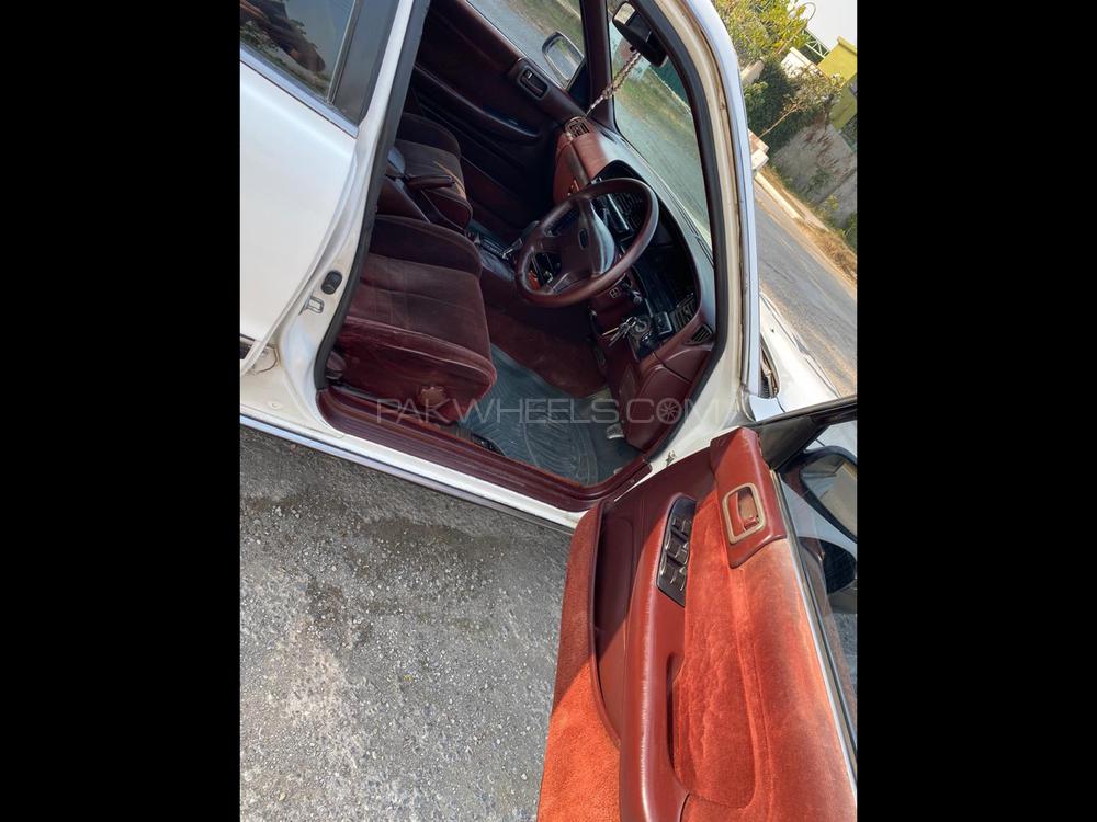 Toyota Cressida 1990 for Sale in Sahiwal Toyota Cressida 1990 for Sale in Sahiwal Image-6