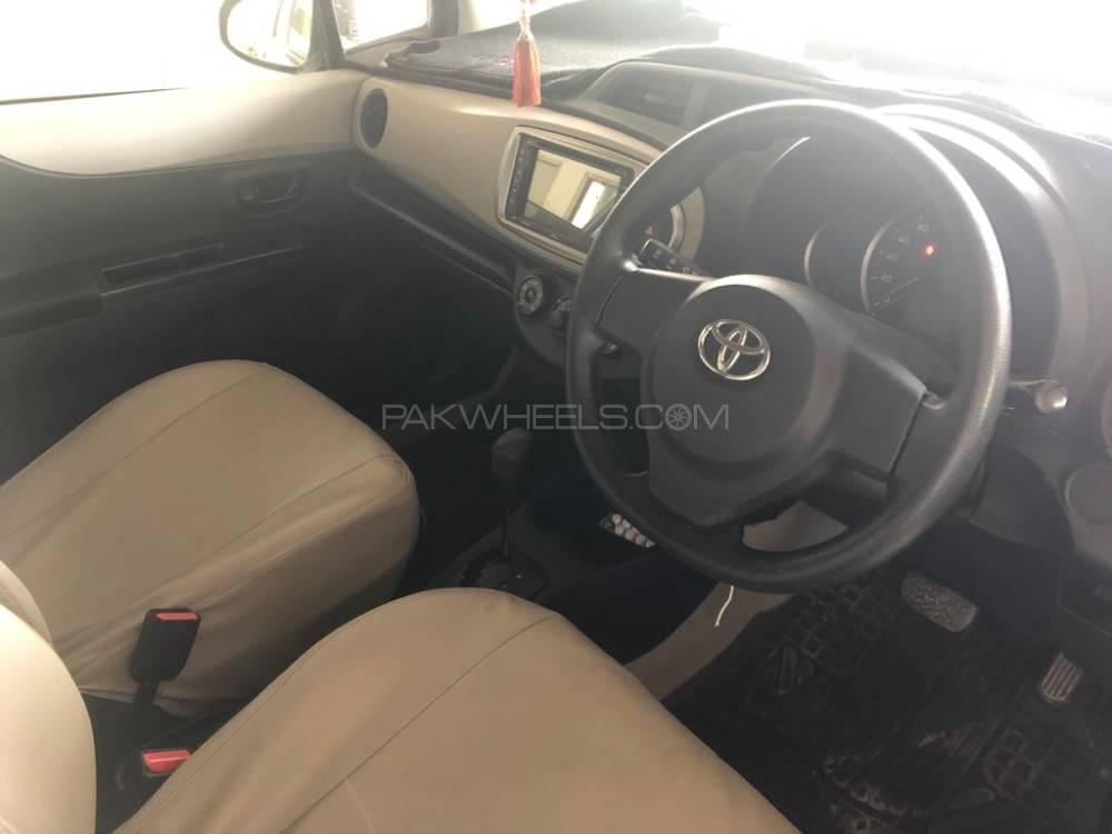 Toyota Vitz 2014 for Sale in Karachi Toyota Vitz 2014 for Sale in Karachi Image-8