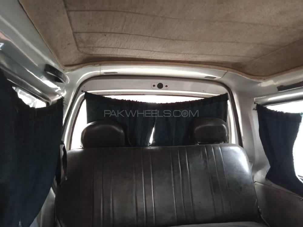 Roma Family Van 2006 for Sale in Lahore Image-1