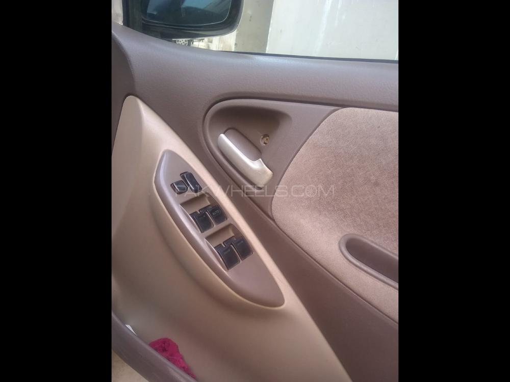 Toyota Platz 2004 for Sale in Karachi Toyota Platz 2004 for Sale in Karachi Image-7