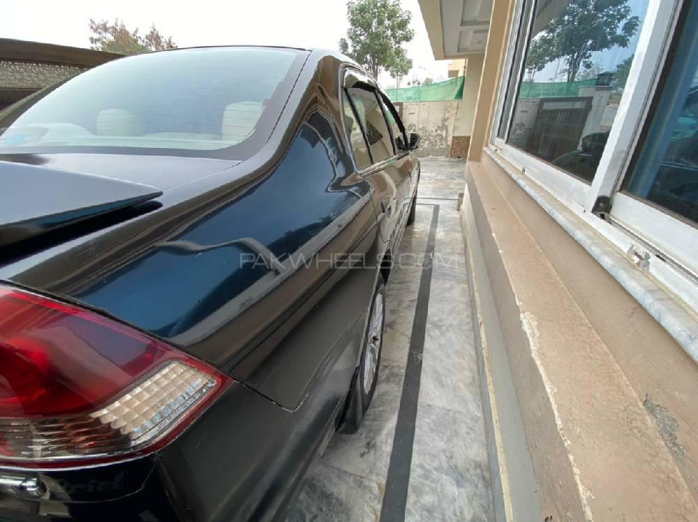 Honda Civic 2004 for Sale in Rawalpindi Honda Civic 2004 for Sale in Rawalpindi Image-4