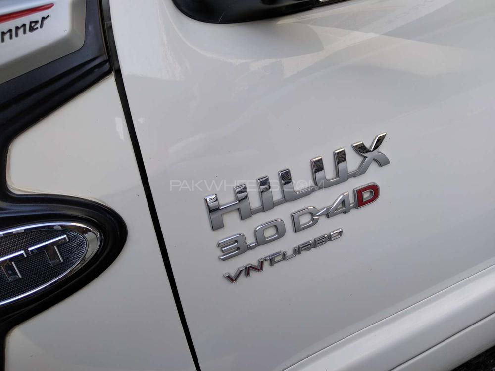 Toyota Hilux 2012 for Sale in Hyderabad Toyota Hilux 2012 for Sale in Hyderabad Image-2