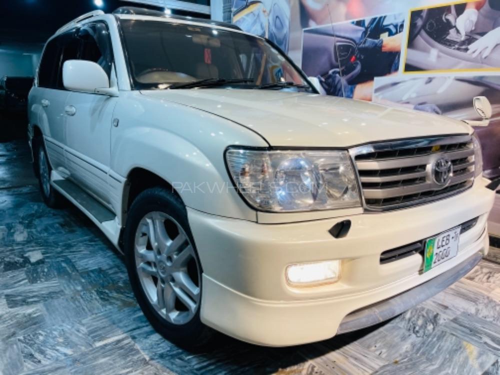Toyota Land Cruiser 2002 for Sale in Kamra Image-1