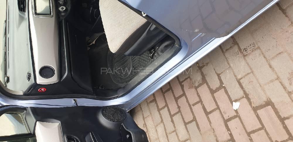 Toyota Vitz 2012 for Sale in Lahore Toyota Vitz 2012 for Sale in Lahore Image-13