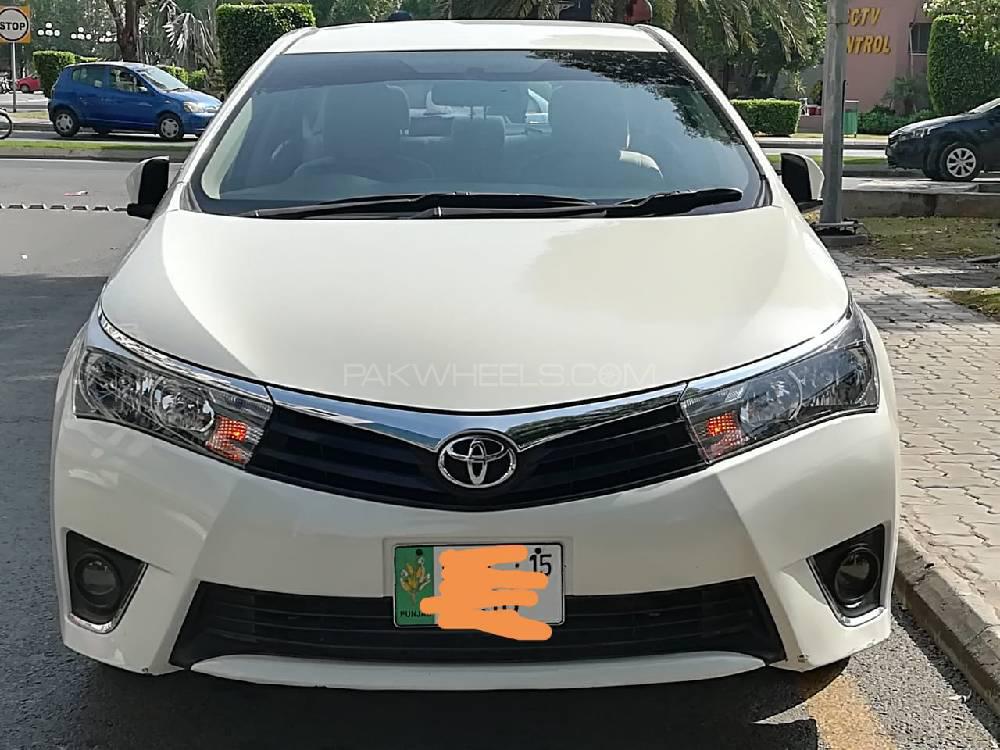 Toyota Corolla 2015 for Sale in Lahore Image-1