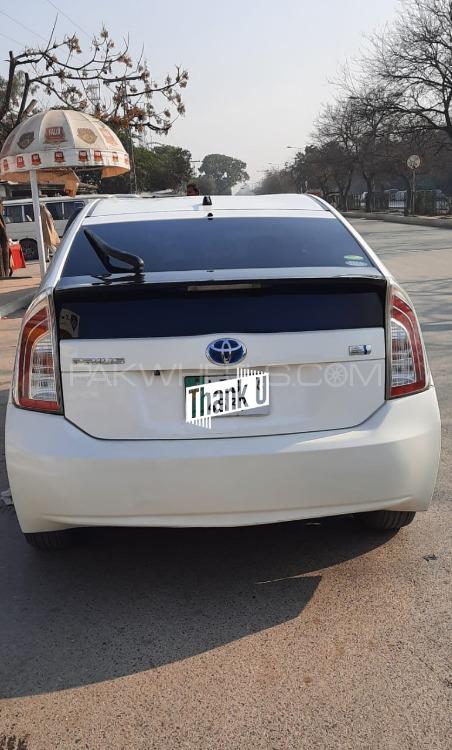 Toyota Prius 2013 for Sale in Islamabad Image-1