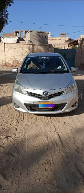Toyota Vitz 2011 for Sale in Daharki Image-1