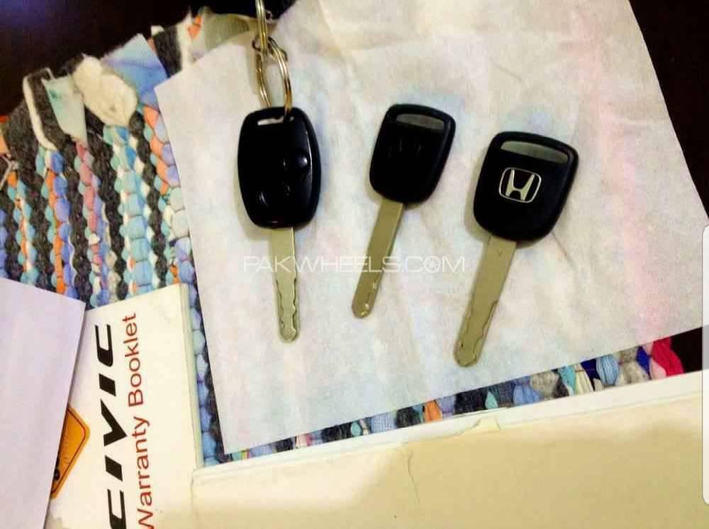 Honda Civic 2011 for Sale in Peshawar Honda Civic 2011 for Sale in Peshawar Image-10
