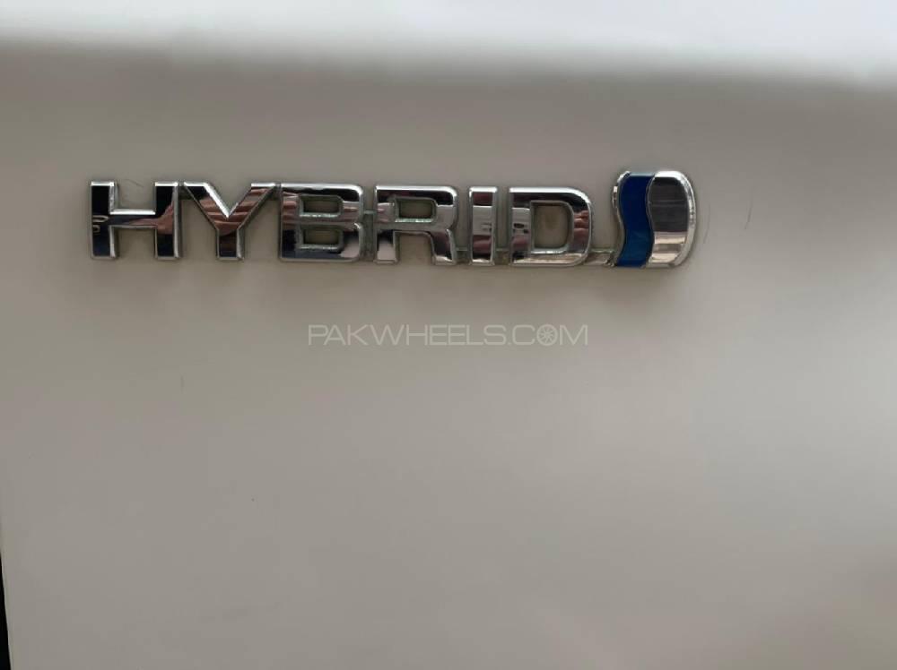 Toyota Prius 2012 for Sale in Faisalabad Toyota Prius 2012 for Sale in Faisalabad Image-6