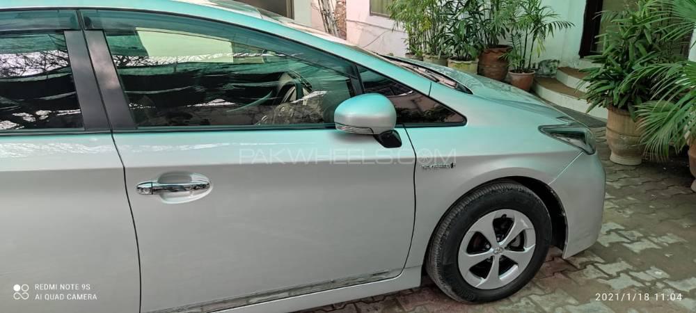 Toyota Prius 2015 for Sale in Lahore Image-1
