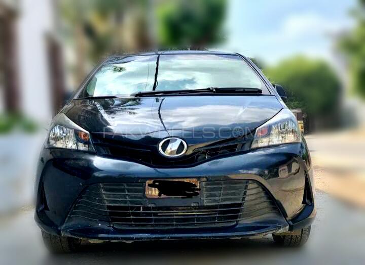 Toyota Vitz 2014 for Sale in Karachi Image-1