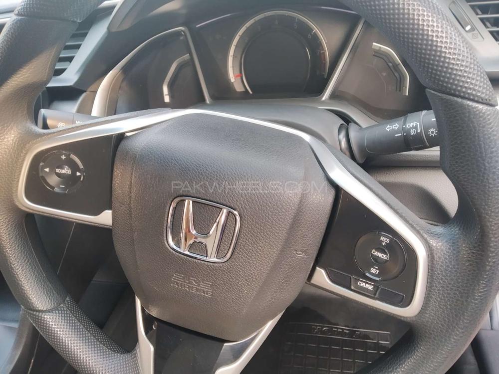 Honda Civic 2017 for Sale in Lahore Honda Civic 2017 for Sale in Lahore Image-9