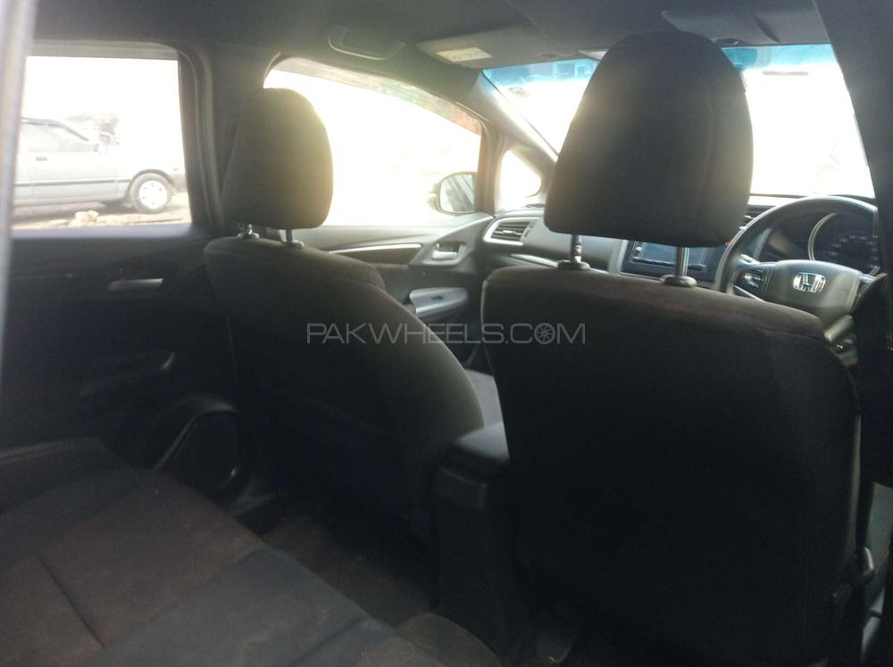 Honda Fit 2015 for Sale in Gujranwala Honda Fit 2015 for Sale in Gujranwala Image-9