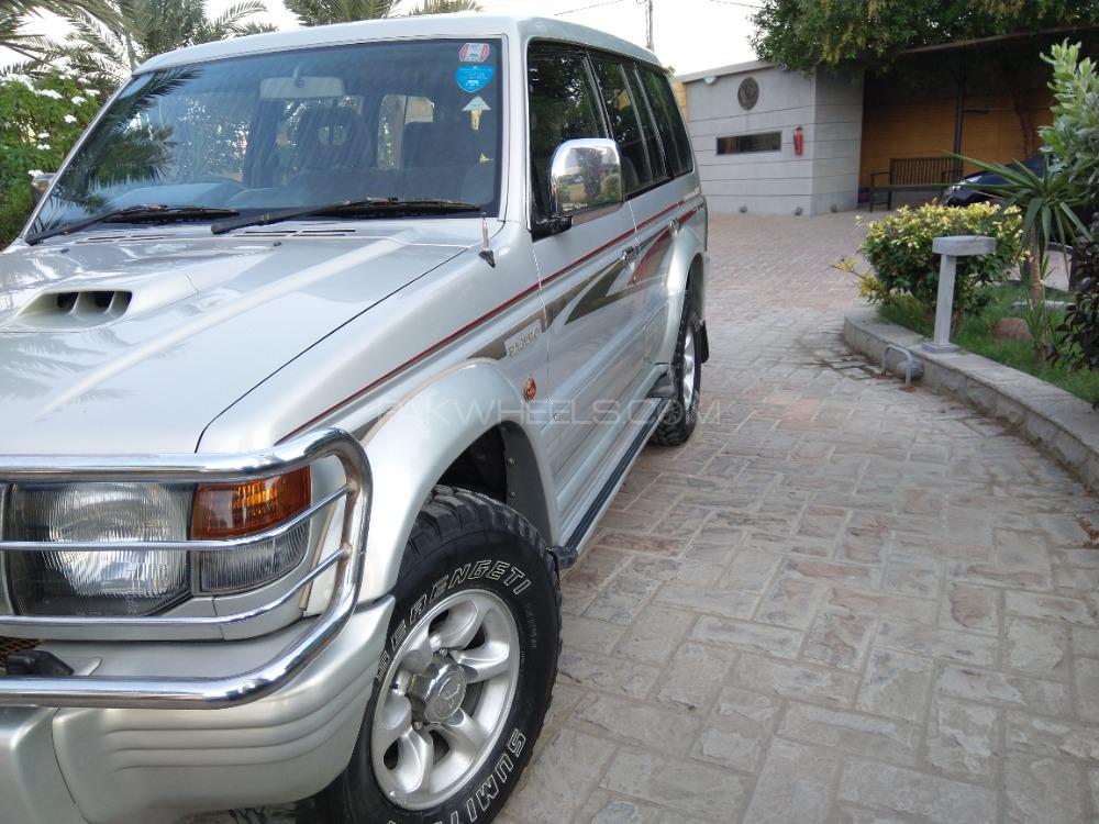 Mitsubishi Pajero 1995 for Sale in Karachi Mitsubishi Pajero 1995 for Sale in Karachi Image-3