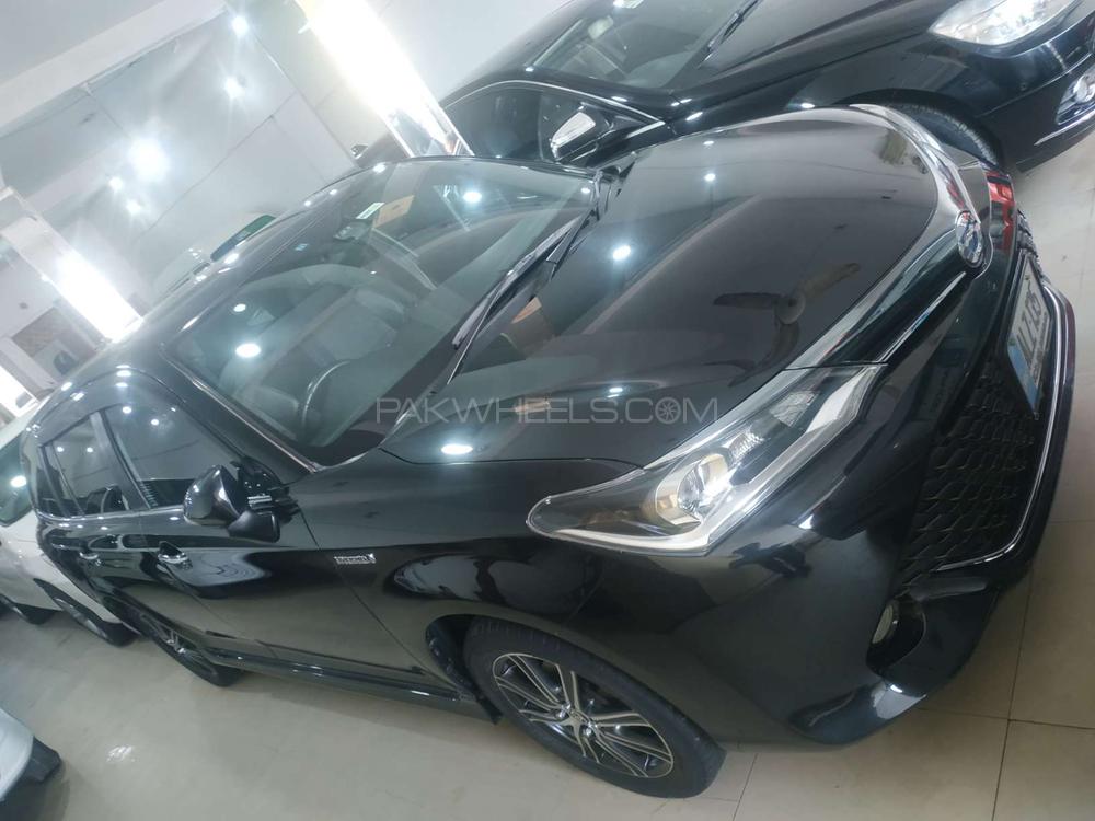 Toyota Corolla Fielder 2015 for Sale in Peshawar Image-1