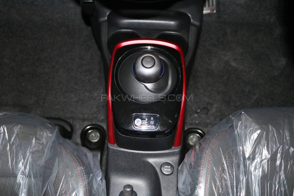 Nissan Note 2017 for Sale in Lahore Nissan Note 2017 for Sale in Lahore Image-13