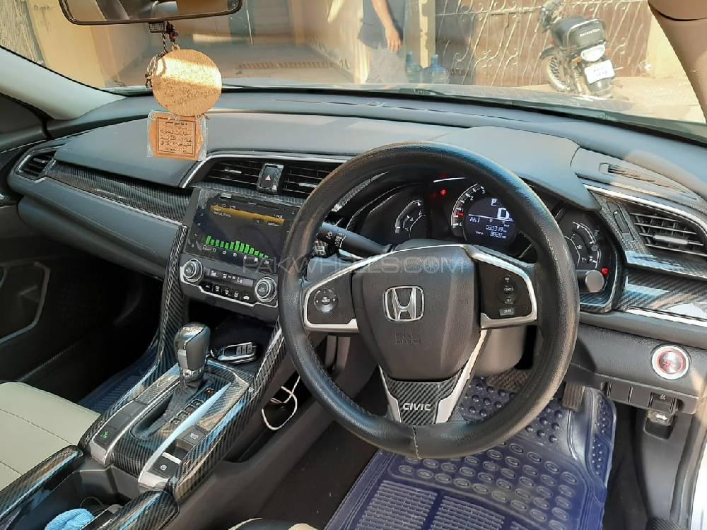 Honda Civic 2018 for Sale in Karachi Honda Civic 2018 for Sale in Karachi Image-11