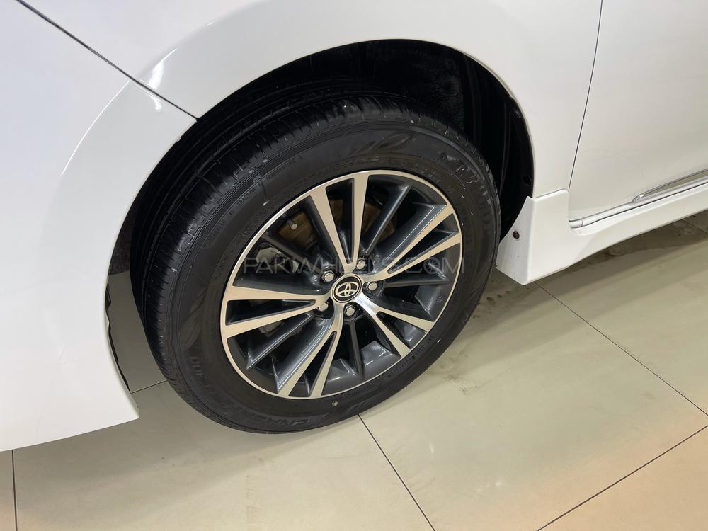Toyota Corolla 2018 for Sale in Lahore Toyota Corolla 2018 for Sale in Lahore Image-6