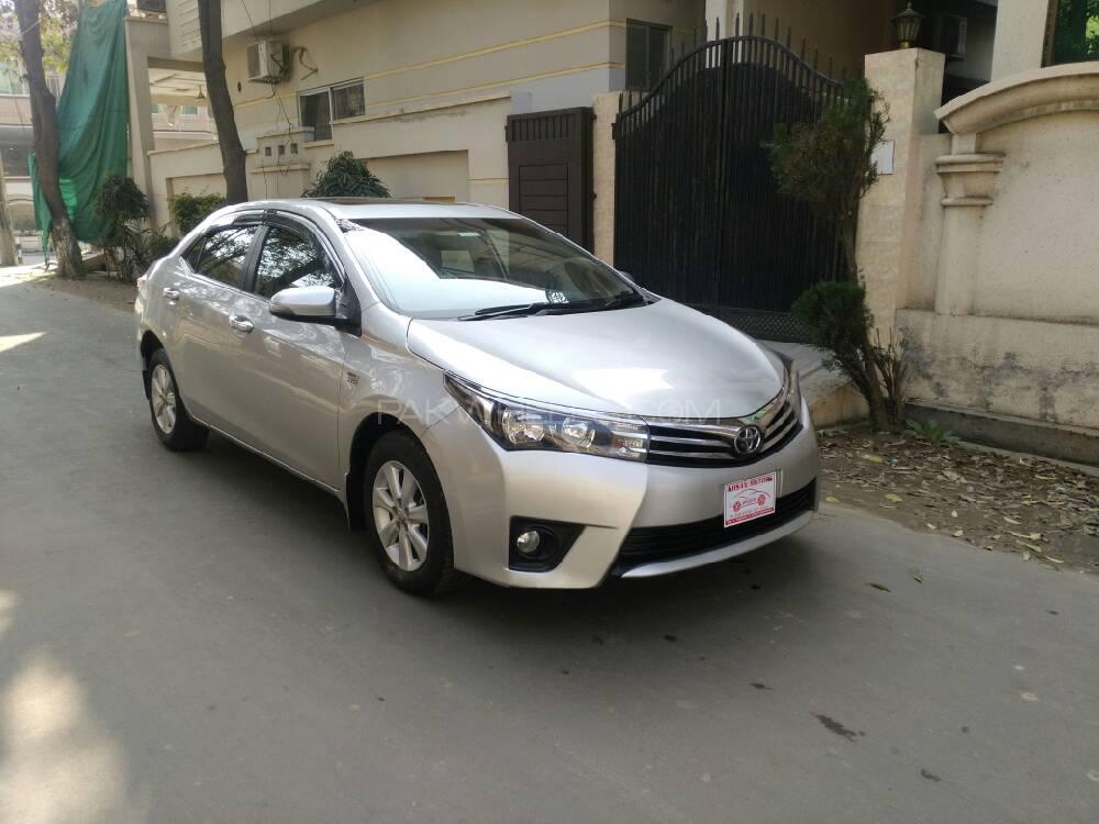 Toyota Corolla 2017 for Sale in Lahore Image-1