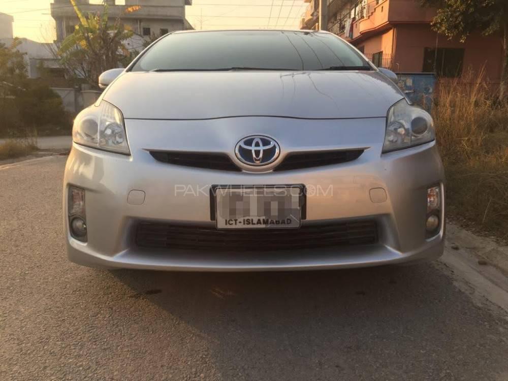 Toyota Prius 2011 for Sale in Islamabad Image-1