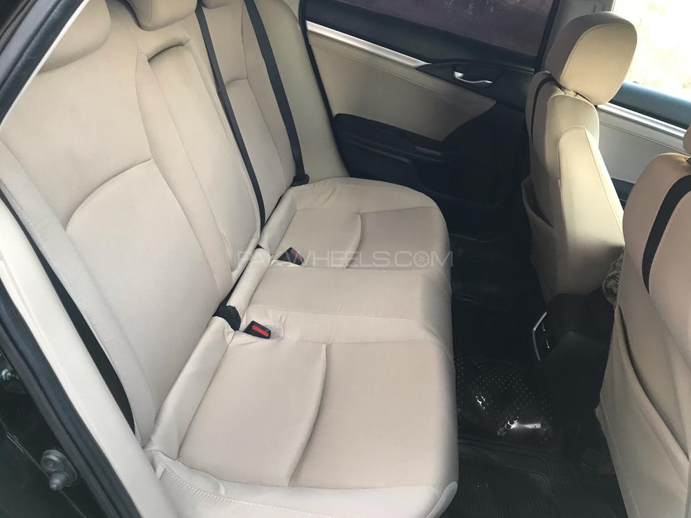 Honda Civic 2018 for Sale in Faisalabad Honda Civic 2018 for Sale in Faisalabad Image-10