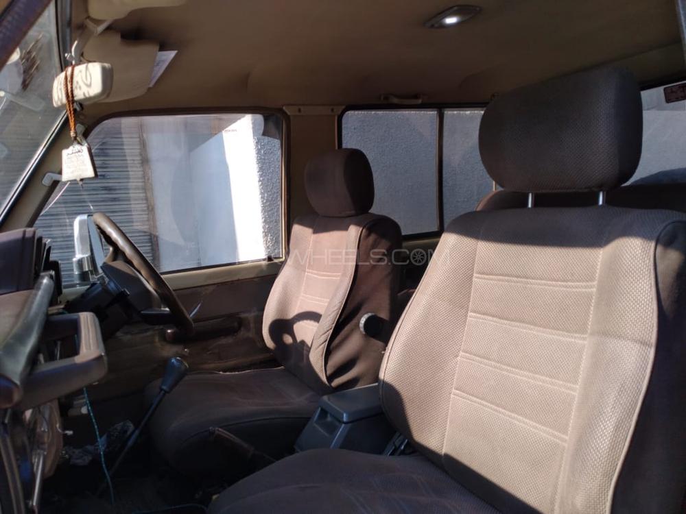 Toyota Land Cruiser 1990 for Sale in Muzaffarabad Toyota Land Cruiser 1990 for Sale in Muzaffarabad Image-5