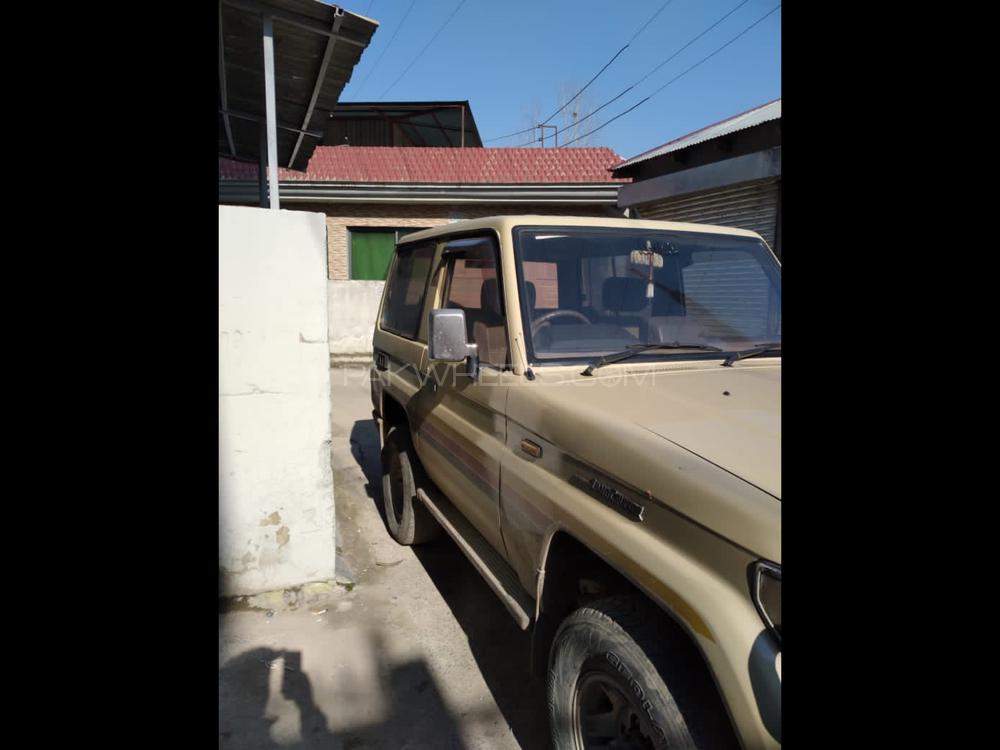 Toyota Land Cruiser 1990 for Sale in Muzaffarabad Toyota Land Cruiser 1990 for Sale in Muzaffarabad Image-7