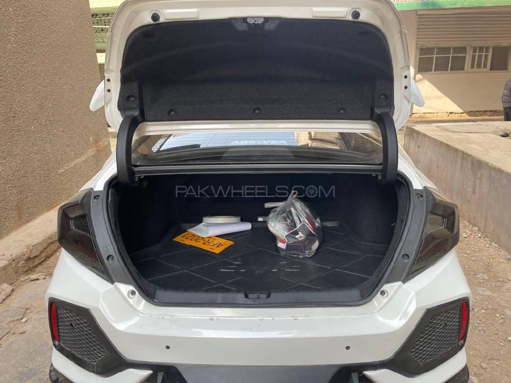 Honda Civic 2021 for Sale in Hyderabad Honda Civic 2021 for Sale in Hyderabad Image-8