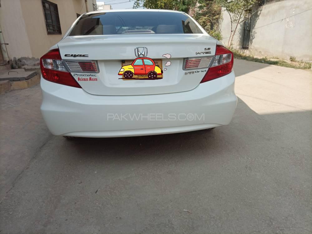 Honda Civic 2015 for Sale in Hyderabad Honda Civic 2015 for Sale in Hyderabad Image-6