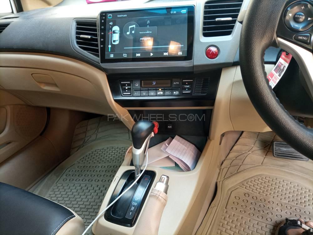 Honda Civic 2015 for Sale in Hyderabad Honda Civic 2015 for Sale in Hyderabad Image-11