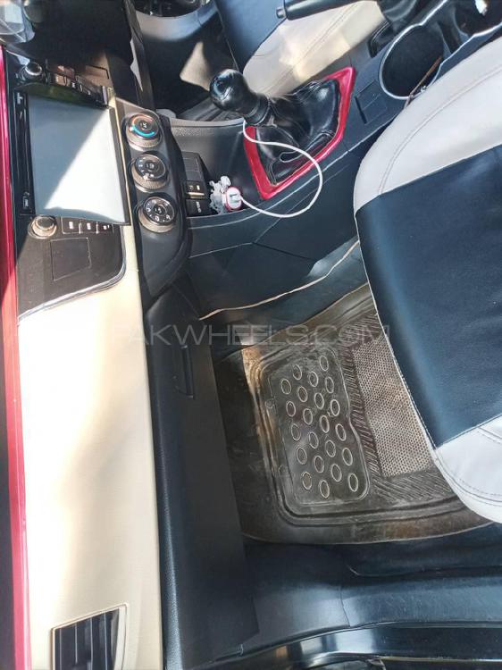 Toyota Corolla 2015 for Sale in Mandi bahauddin Image-1