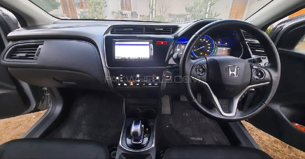 ہونڈا گریس ہائبرڈ 2015 for Sale in مردان ہونڈا گریس ہائبرڈ 2015 for Sale in مردان Image-2