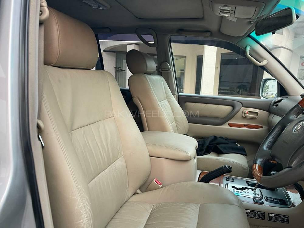 ٹویوٹا لینڈ کروزر 2005 for Sale in ساہیوال ٹویوٹا لینڈ کروزر 2005 for Sale in ساہیوال Image-9