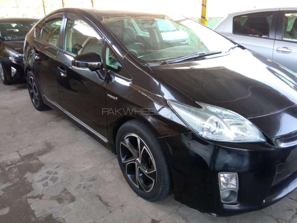 Toyota Prius 2010 for Sale in Rawalpindi Toyota Prius 2010 for Sale in Rawalpindi Image-2