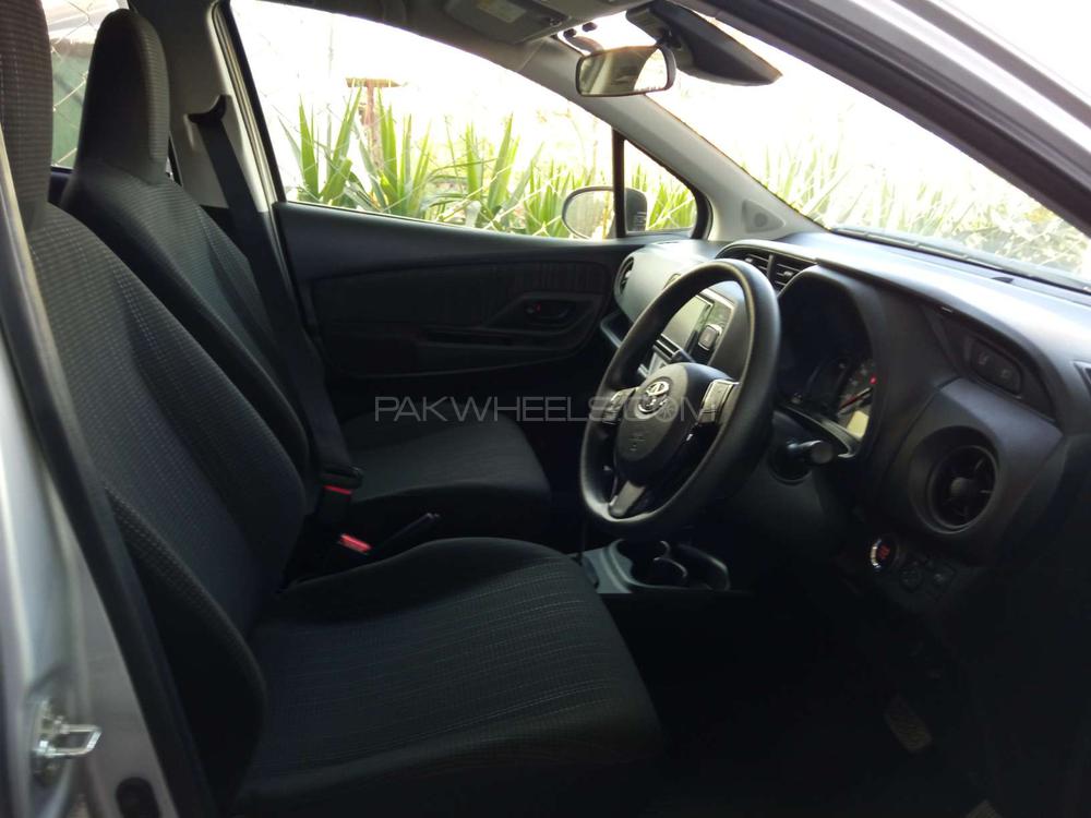 Toyota Vitz 2017 for Sale in Rawalpindi Toyota Vitz 2017 for Sale in Rawalpindi Image-7