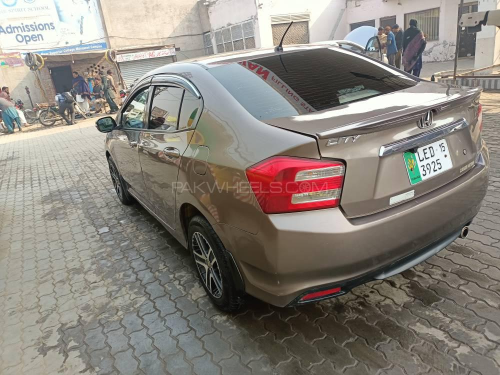 ہونڈا سٹی 2015 for Sale in لاہور ہونڈا سٹی 2015 for Sale in لاہور Image-9