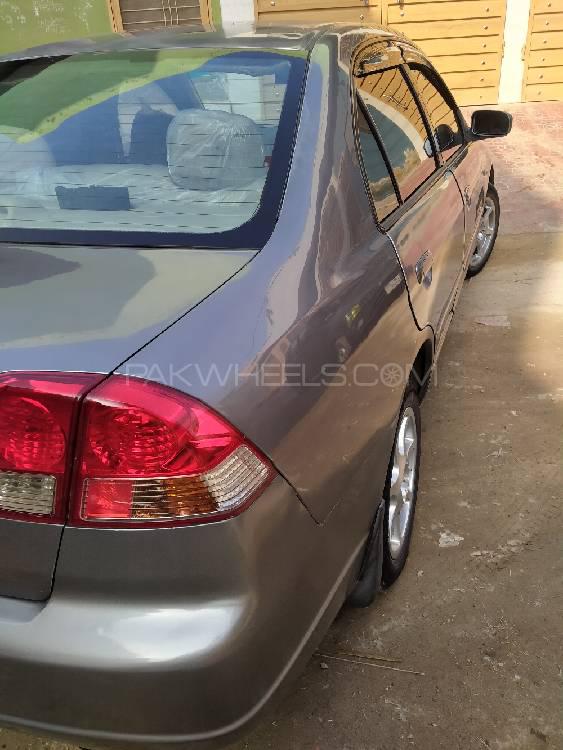 Honda Civic 2004 for Sale in Sahiwal Honda Civic 2004 for Sale in Sahiwal Image-11